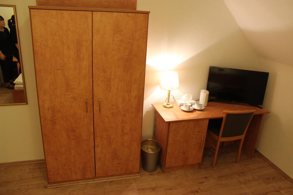 Hotel Gaya Bad Soden am Taunus Ruang foto
